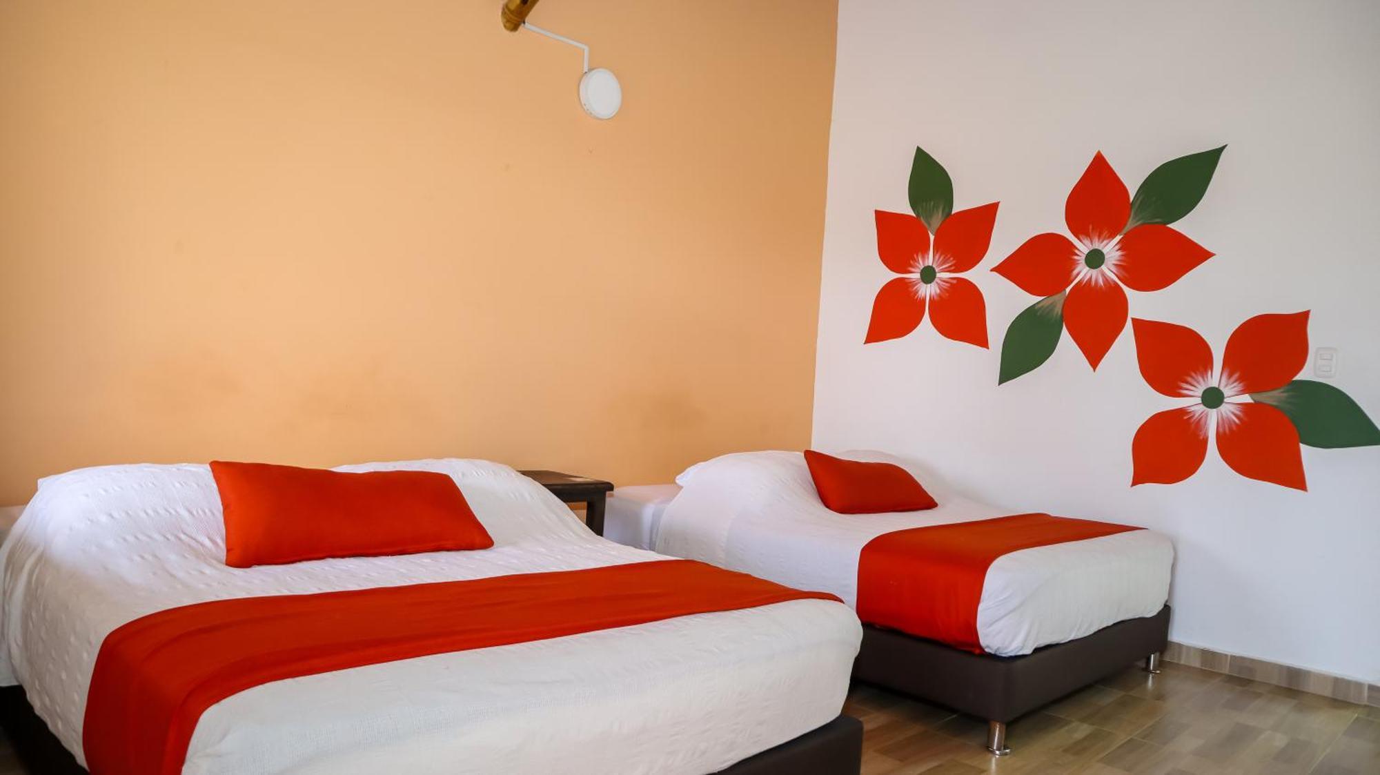 Hotel Parque De Los Arrieros Montenegro Bagian luar foto