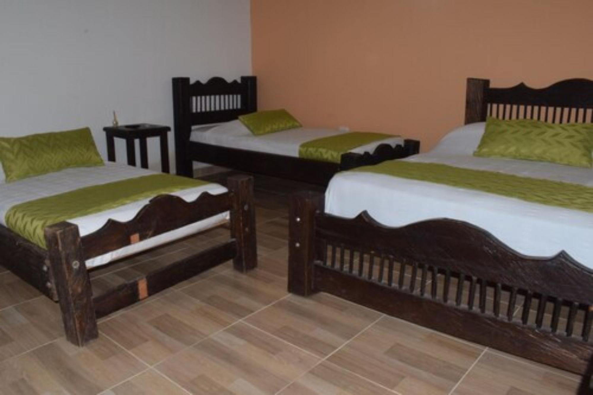 Hotel Parque De Los Arrieros Montenegro Bagian luar foto