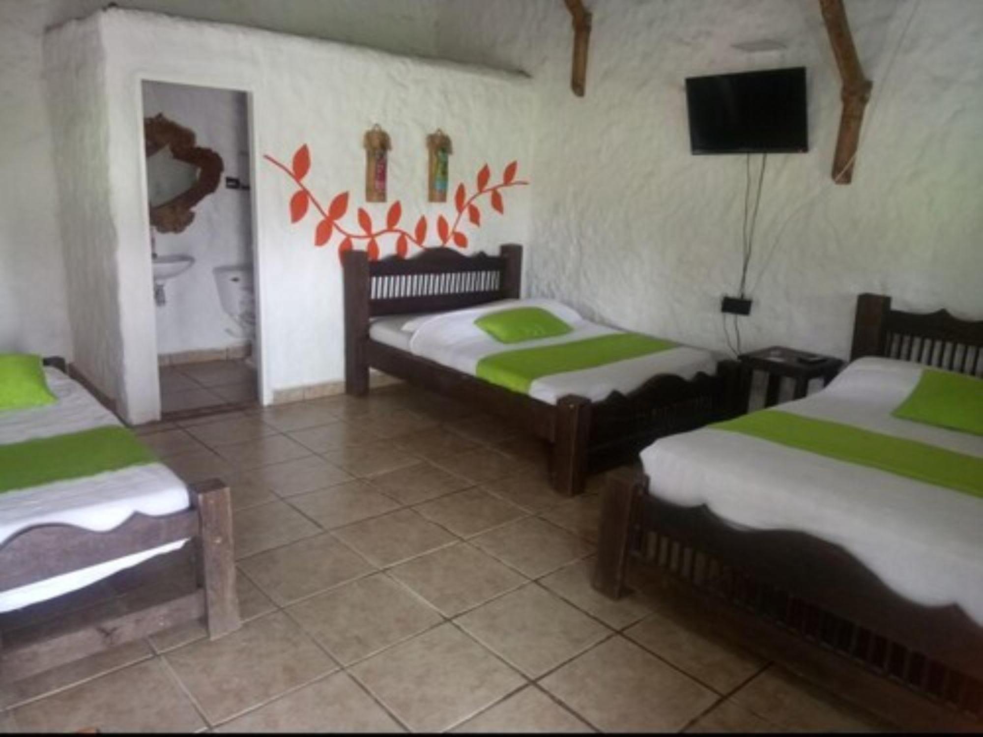 Hotel Parque De Los Arrieros Montenegro Bagian luar foto