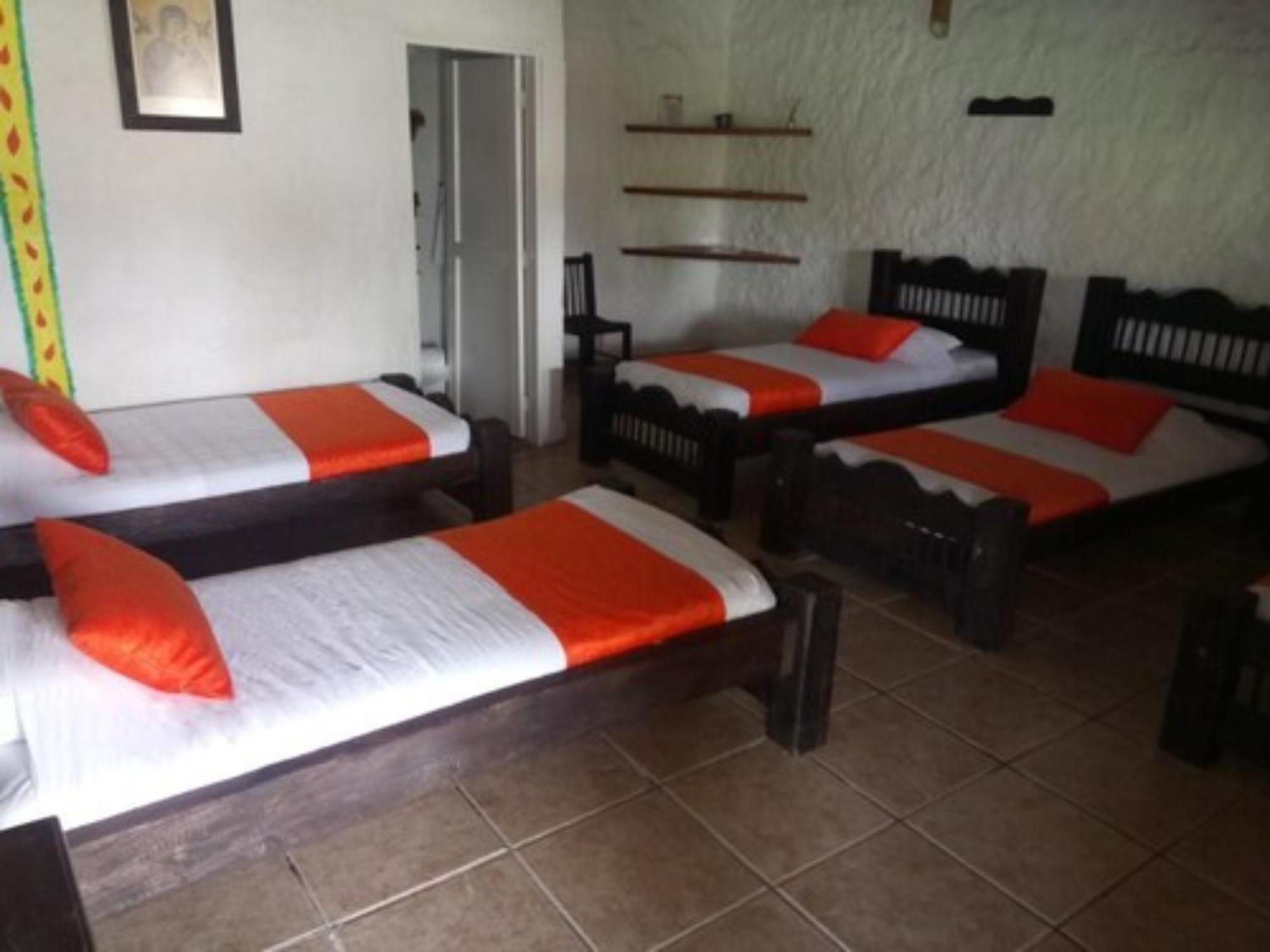 Hotel Parque De Los Arrieros Montenegro Bagian luar foto